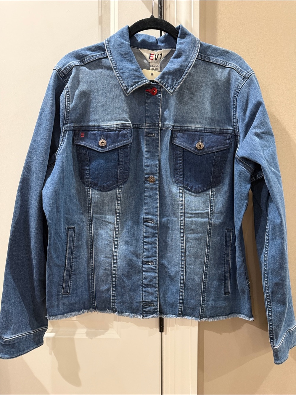 NWT EV1 (Ellen Degeneres) Women's Blue Denim Jacket